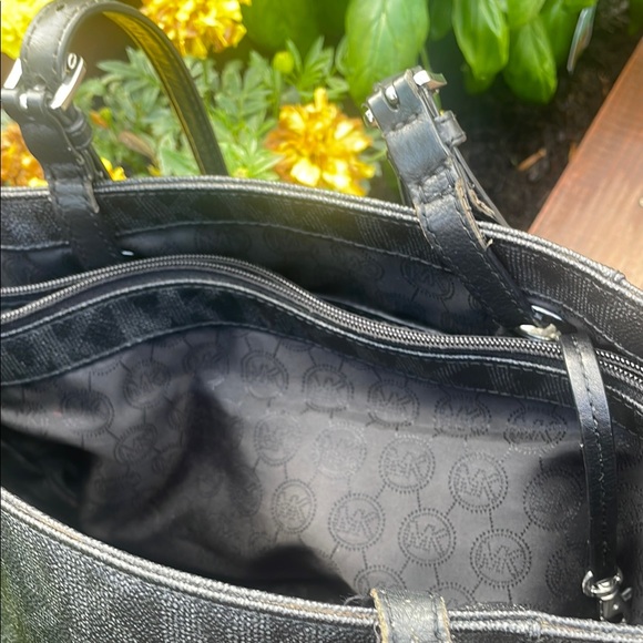 Michael Kors Black Leather Tote with Structured Design - Picture 8 of 14